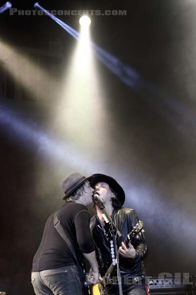 THE LIBERTINES - 2015-08-29 - SAINT CLOUD - Domaine National - Grande Scene - 